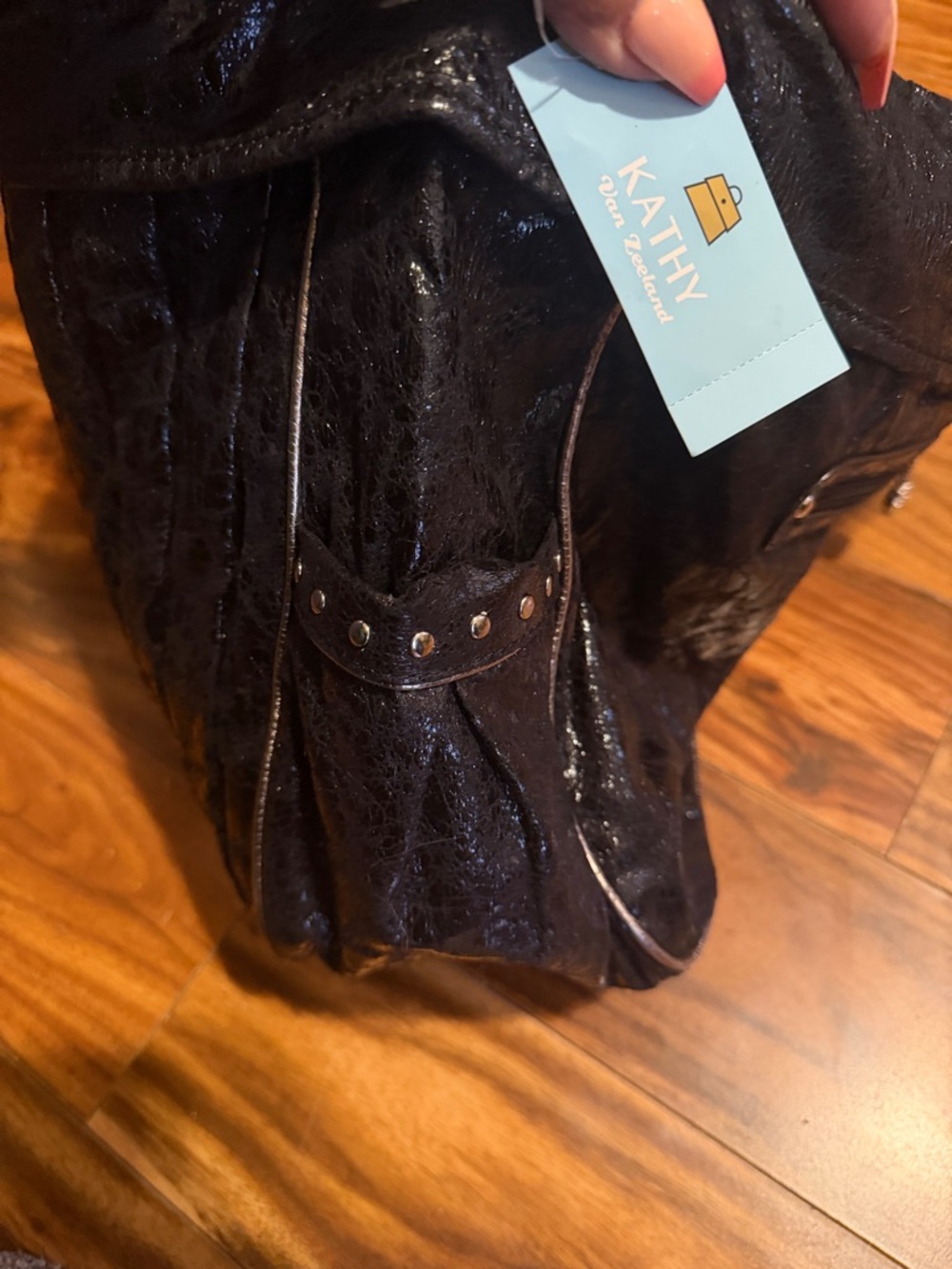 Kathy Van Zeeland Black Pleated Shoulder Bag with Silver Crest - Picture 5 of 7